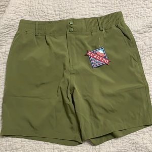 BNWT Mens Medium Burlebo performance shorts